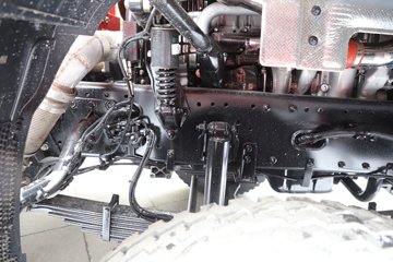 ��������Q300S ���ϰ� 8.9L���� 400���� 4X2 ��ʿ��12�� 5���Ű���ж��ͼƬ