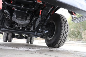 ��������Q300S ���ϰ� 8.9L���� 400���� 4X2 ��ʿ��12�� 5���Ű���ж��ͼƬ