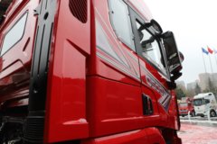 陕汽商用车 德御Q500 14.8L LNG 560马力 6X4 法士特12档 牵引车