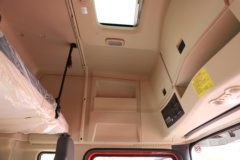 陕汽商用车 德御Q500 14.8L LNG 560马力 6X4 法士特12档 牵引车