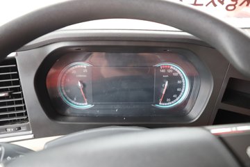 �������ó� ����Q500 14.8L LNG 560���� 6X4 ��ʿ��12�� ǣ����ͼƬ