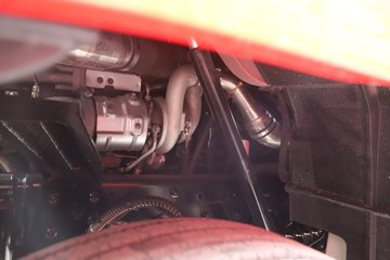 �������ó� ����Q500 14.8L LNG 560���� 6X4 ��ʿ��12�� ǣ����ͼƬ
