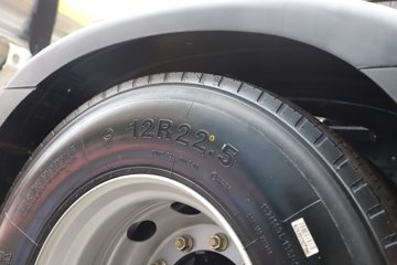 �������ó� ����Q500 14.8L LNG 560���� 6X4 ��ʿ��12�� ǣ����ͼƬ