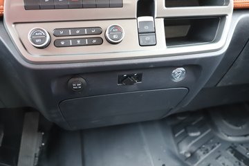 �������ó� ����S300 ���а� ��ɲ 4.2�׵��Ŵ��綯��ʽ�Ῠ ����ʱ��165.15kWhͼƬ