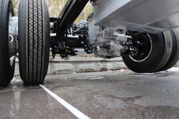 �������ó� ����S300 ���а� ��ɲ 4.2�׵��Ŵ��綯��ʽ�Ῠ ����ʱ��165.15kWhͼƬ