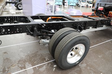 �������ó� ����S300 ���а� ��ɲ 4.2�׵��Ŵ��綯��ʽ�Ῠ ����ʱ��165.15kWhͼƬ