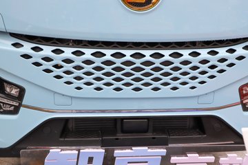 �������ó� �Ӱ�S700 ������ 14.5L LNG 630���� 6X4 ����12�� AMT�Զ��� �߶�˫�� ǣ����ͼƬ