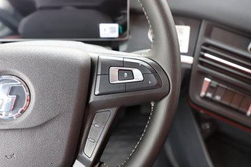 �������ó� �Ӱ�S700 ������ 14.5L LNG 630���� 6X4 ����12�� AMT�Զ��� �߶�˫�� ǣ����ͼƬ