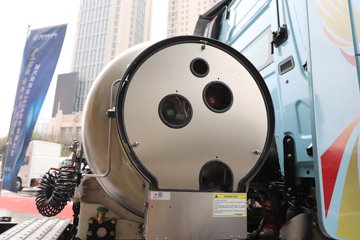 �������ó� �Ӱ�S700 ������ 14.5L LNG 630���� 6X4 ����12�� AMT�Զ��� �߶�˫�� ǣ����ͼƬ