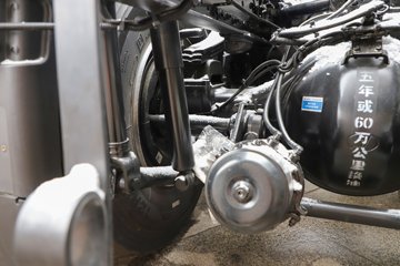 �������ó� �Ӱ�S700 ������ 14.5L LNG 630���� 6X4 ����12�� AMT�Զ��� �߶�˫�� ǣ����ͼƬ