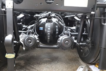 �������ó� �Ӱ�S700 ������ 14.5L LNG 630���� 6X4 ����12�� AMT�Զ��� �߶�˫�� ǣ����ͼƬ