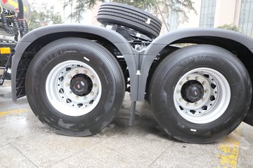 �������ó� �Ӱ�S700 ������ 14.5L LNG 630���� 6X4 ����12�� AMT�Զ��� �߶�˫�� ǣ����ͼƬ