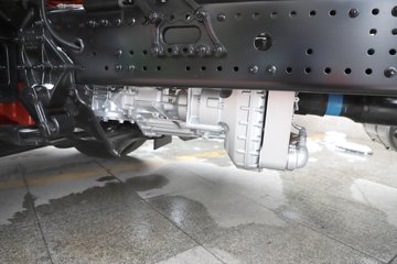 �������ó� �Ӱ�S700 ������ 14.5L LNG 630���� 6X4 ����12�� AMT�Զ��� �߶�˫�� ǣ����ͼƬ