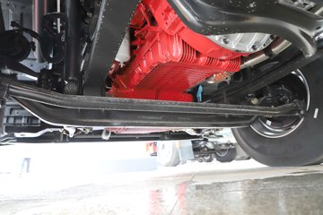 �������ó� �Ӱ�S700 ������ 14.5L LNG 630���� 6X4 ����12�� AMT�Զ��� �߶�˫�� ǣ����ͼƬ