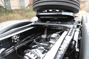�������ó� �Ӱ�S700 ������ 14.5L LNG 630���� 6X4 ����12�� AMT�Զ��� �߶�˫�� ǣ����ͼƬ