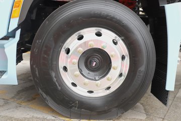 �������ó� �Ӱ�S700 ������ 14.5L LNG 630���� 6X4 ����12�� AMT�Զ��� �߶�˫�� ǣ����ͼƬ