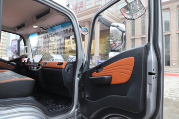 �������ó� ����G300 Pro 2.5L���� 180���� ��ʿ��8�� AMT�Զ��� ��ɲ 4.18�׵��������ῨͼƬ