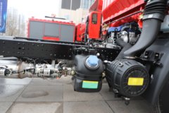 陕汽商用车德龙G200 2.5L柴油 176马力 法士特8档 气刹 4.15米单排栏板轻卡