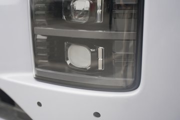 ���ǵ�T4 �Ƹ��� 3.815�׵��Ŵ��綯��դʽ�Ῠ ����62.3kWhͼƬ