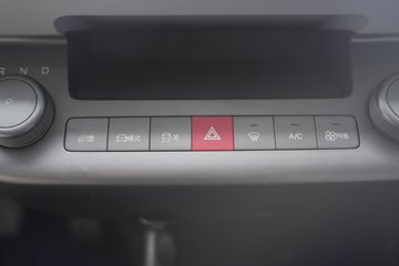 ���ǵ�T4 �Ƹ��� 3.815�׵��Ŵ��綯��դʽ�Ῠ ����62.3kWhͼƬ
