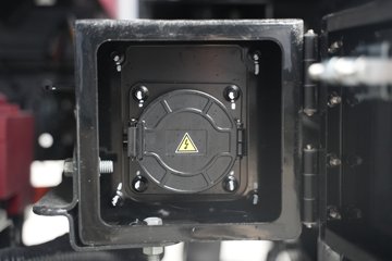 ���ǵ�T4 �Ƹ��� 3.815�׵��Ŵ��綯��դʽ�Ῠ ����62.3kWhͼƬ