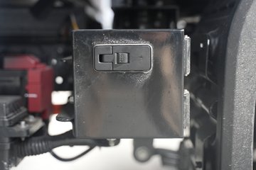 ���ǵ�T4 �Ƹ��� 3.815�׵��Ŵ��綯��դʽ�Ῠ ����62.3kWhͼƬ