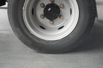 ���ǵ�T4 �Ƹ��� 3.815�׵��Ŵ��綯��դʽ�Ῠ ����62.3kWhͼƬ
