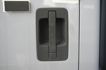 ���ǵ�T4 �Ƽ��� Һѹβ�� 3.7�׵��Ŵ��綯��ʽ�Ῠ ����62.36kWhͼƬ