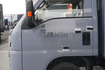 ���ǵ�T4 �Ƽ��� Һѹβ�� 3.7�׵��Ŵ��綯��ʽ�Ῠ ����62.36kWhͼƬ