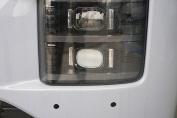 ���ǵ�T4 �Ƽ��� Һѹβ�� 3.7�׵��Ŵ��綯��ʽ�Ῠ ����62.36kWhͼƬ