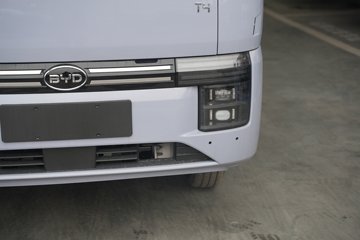 ���ǵ�T4 �Ƽ��� Һѹβ�� 3.7�׵��Ŵ��綯��ʽ�Ῠ ����62.36kWhͼƬ