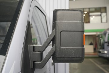 ���ǵ�T4 �Ƽ��� Һѹβ�� 3.7�׵��Ŵ��綯��ʽ�Ῠ ����62.36kWhͼƬ