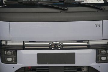 ���ǵ�T4 �Ƽ��� Һѹβ�� 3.7�׵��Ŵ��綯��ʽ�Ῠ ����62.36kWhͼƬ