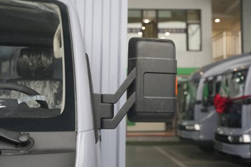 ���ǵ�T4 �Ƽ��� Һѹβ�� 3.7�׵��Ŵ��綯��ʽ�Ῠ ����62.36kWhͼƬ