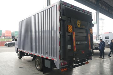 ���ǵ�T4 �Ƽ��� Һѹβ�� 3.7�׵��Ŵ��綯��ʽ�Ῠ ����62.36kWhͼƬ