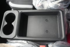 比亚迪T4 科技版 液压尾板 3.7米单排纯电动厢式轻卡 弗迪62.36kWh