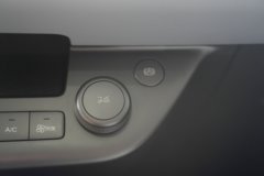 比亚迪T4 科技版 液压尾板 3.7米单排纯电动厢式轻卡 弗迪62.36kWh