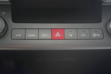 ���ǵ�T4 �Ƽ��� Һѹβ�� 3.7�׵��Ŵ��綯��ʽ�Ῠ ����62.36kWhͼƬ