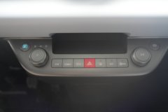 比亚迪T4 科技版 液压尾板 3.7米单排纯电动厢式轻卡 弗迪62.36kWh