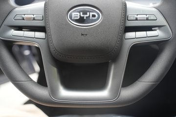 ���ǵ�T4 �Ƽ��� Һѹβ�� 3.7�׵��Ŵ��綯��ʽ�Ῠ ����62.36kWhͼƬ