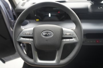 ���ǵ�T4 �Ƽ��� Һѹβ�� 3.7�׵��Ŵ��綯��ʽ�Ῠ ����62.36kWhͼƬ