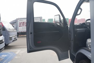 ���ǵ�T4 �Ƽ��� Һѹβ�� 3.7�׵��Ŵ��綯��ʽ�Ῠ ����62.36kWhͼƬ