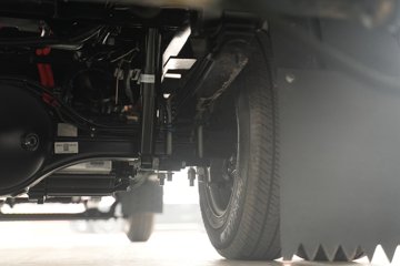 ���ǵ�T4 �Ƽ��� Һѹβ�� 3.7�׵��Ŵ��綯��ʽ�Ῠ ����62.36kWhͼƬ