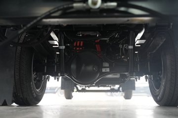 ���ǵ�T4 �Ƽ��� Һѹβ�� 3.7�׵��Ŵ��綯��ʽ�Ῠ ����62.36kWhͼƬ