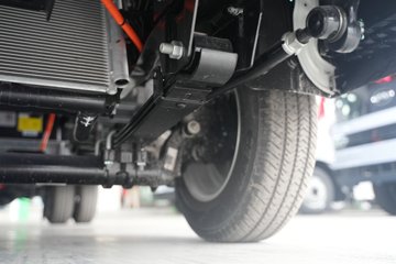 ���ǵ�T4 �Ƽ��� Һѹβ�� 3.7�׵��Ŵ��綯��ʽ�Ῠ ����62.36kWhͼƬ