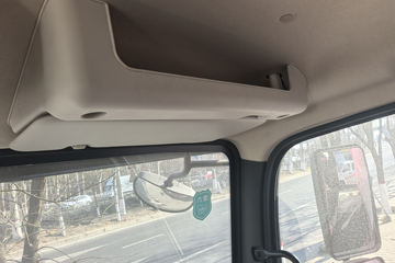 �������ó� ���ϰ� ����G500 4.3L���� 220���� 4X2 ��ʿ��10�� 4.2���Ű���ж��ͼƬ