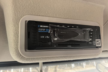 �������ó� ���ϰ� ����G500 4.3L���� 220���� 4X2 ��ʿ��10�� 4.2���Ű���ж��ͼƬ