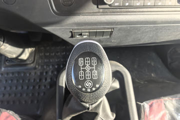 �������ó� ���ϰ� ����G500 4.3L���� 220���� 4X2 ��ʿ��10�� 4.2���Ű���ж��ͼƬ