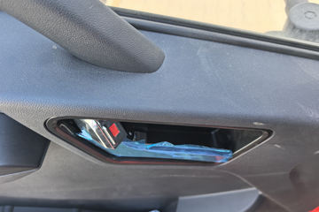 �������ó� ���ϰ� ����G500 4.3L���� 220���� 4X2 ��ʿ��10�� 4.2���Ű���ж��ͼƬ