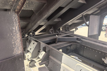 �������ó� ���ϰ� ����G500 4.3L���� 220���� 4X2 ��ʿ��10�� 4.2���Ű���ж��ͼƬ